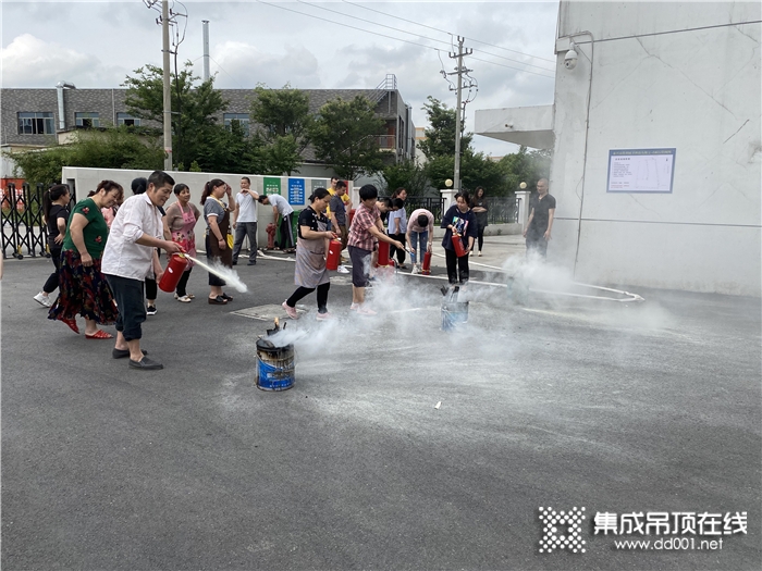 防患于未然，賽華展開“2020防火滅火和逃生演練”活動(dòng)