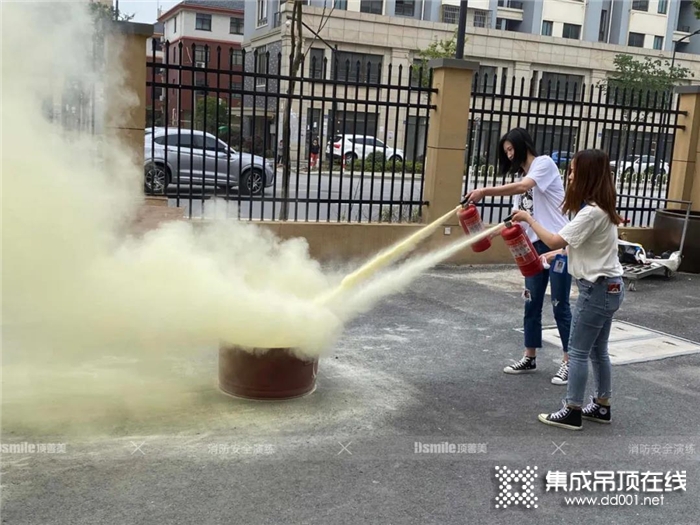 防火重責(zé)，警鐘長(zhǎng)鳴！頂善美深刻落實(shí)消防安全實(shí)戰(zhàn)演習(xí)！