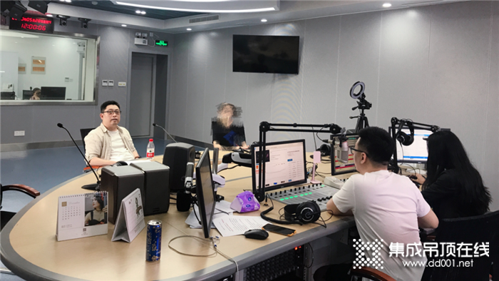 品格受邀嘉興FM88.2直播訪談，聊企業(yè)，展未來